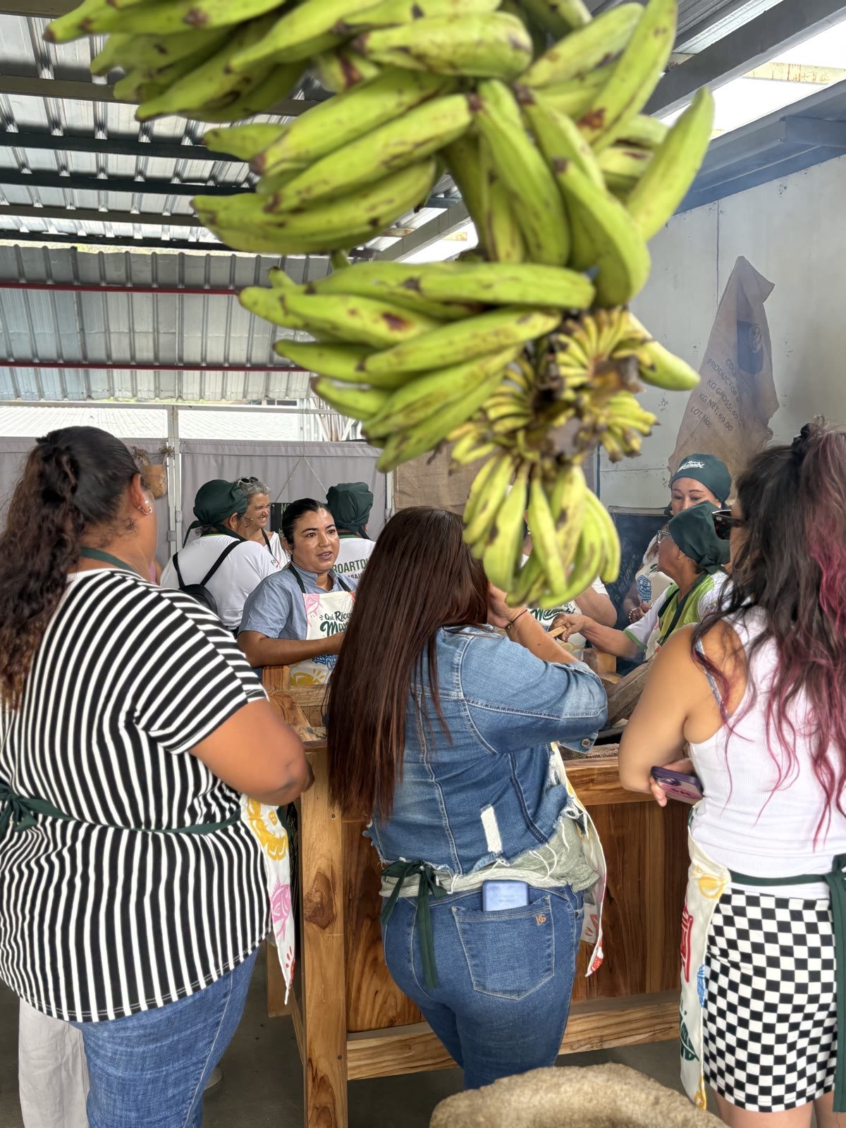 Taller Saberes y Fogones en el mercado de San Vicente